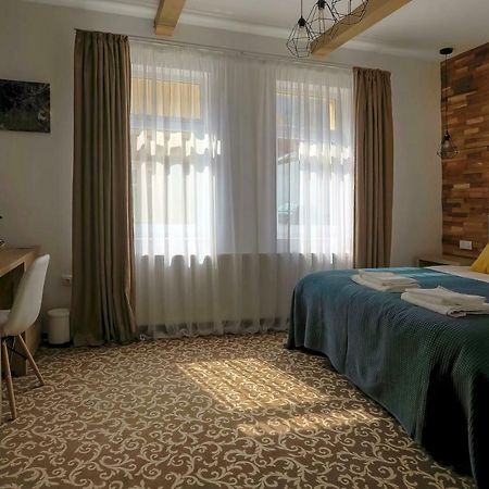 Residence Rooms Bucovina Moldvahosszúmező Kültér fotó