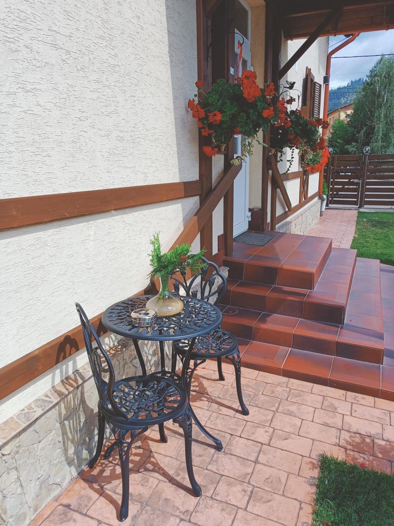 Residence Rooms Bucovina Moldvahosszúmező Kültér fotó
