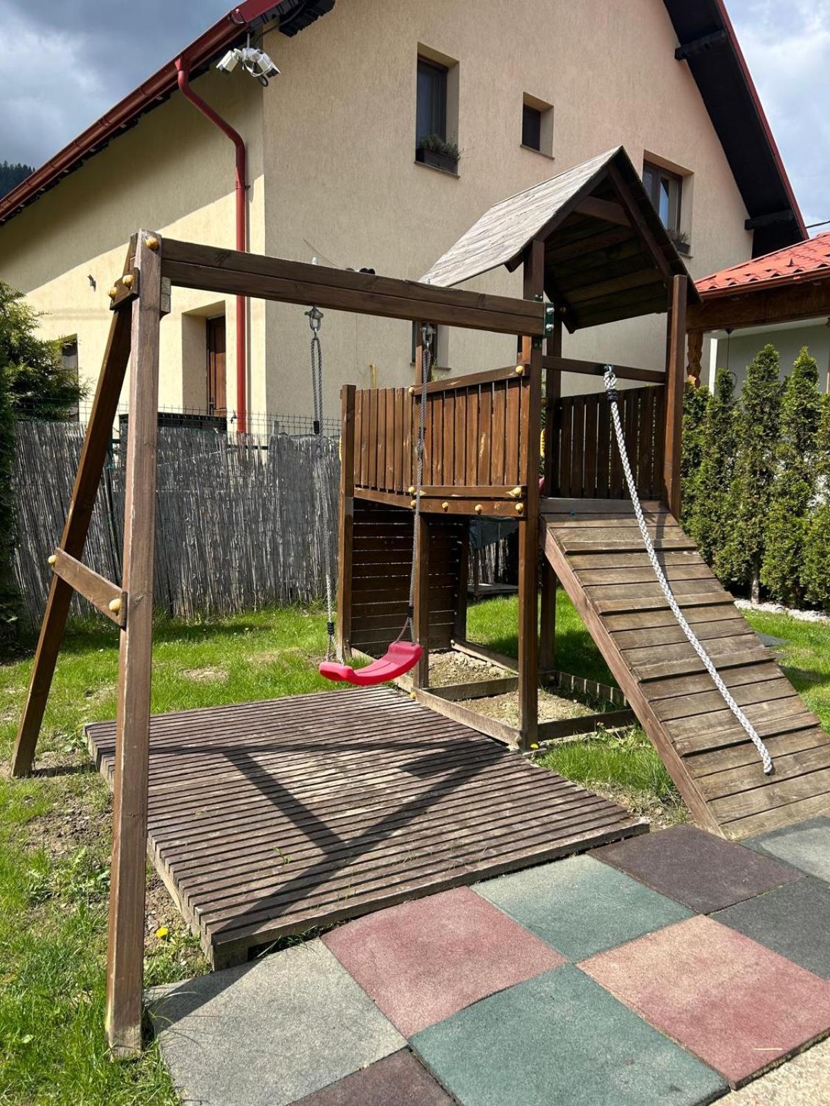 Residence Rooms Bucovina Moldvahosszúmező Kültér fotó